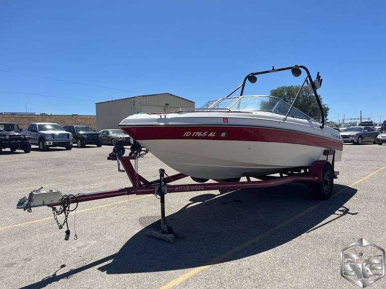 1996  Four Winns Fiberglass  Open Motorboat