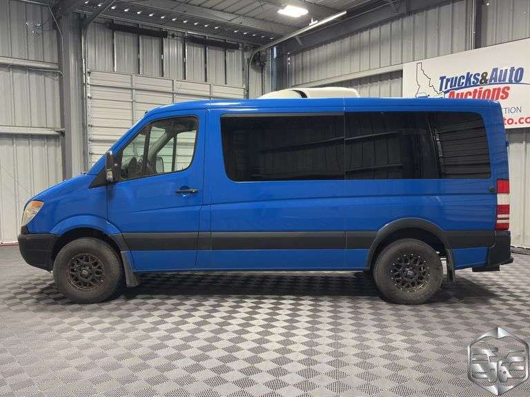 2012  Mercedes-Benz  Sprinter 2500