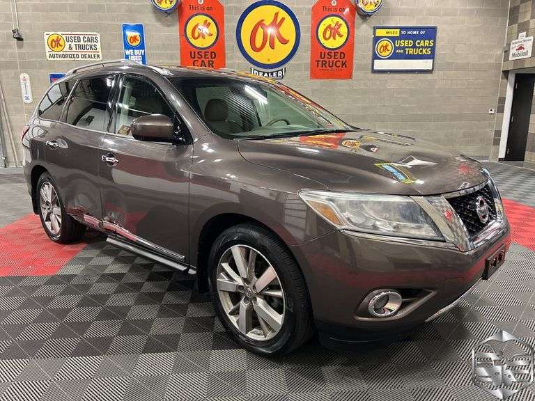 2015  Nissan  Pathfinder  Platinum