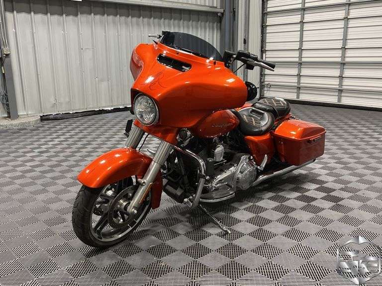 2014  Harley-Davidson  FLHXS Street Glide  Special