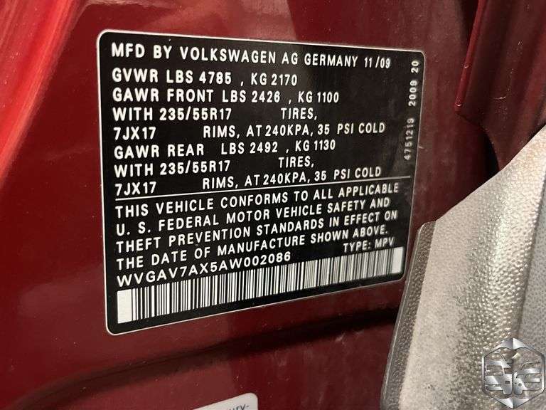 2010  Volkswagen  Tiguan  Wolfsburg Edition