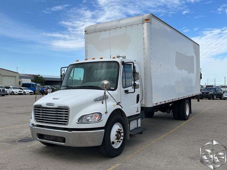 2007  Freightliner  M2 106 Medium Duty  Box Truck