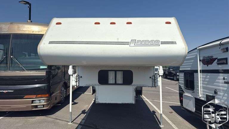 2001  Lance  1030