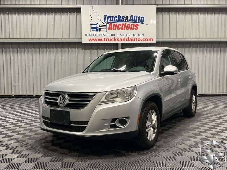 2011  Volkswagen  Tiguan  S 4Motion