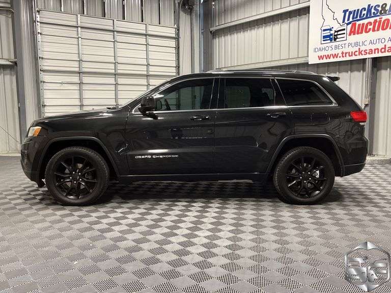 2014  Jeep  Grand Cherokee  Laredo