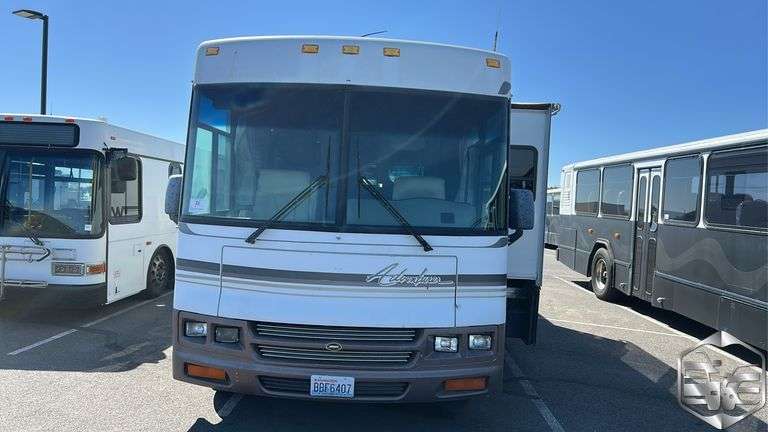2000  Winnebago
