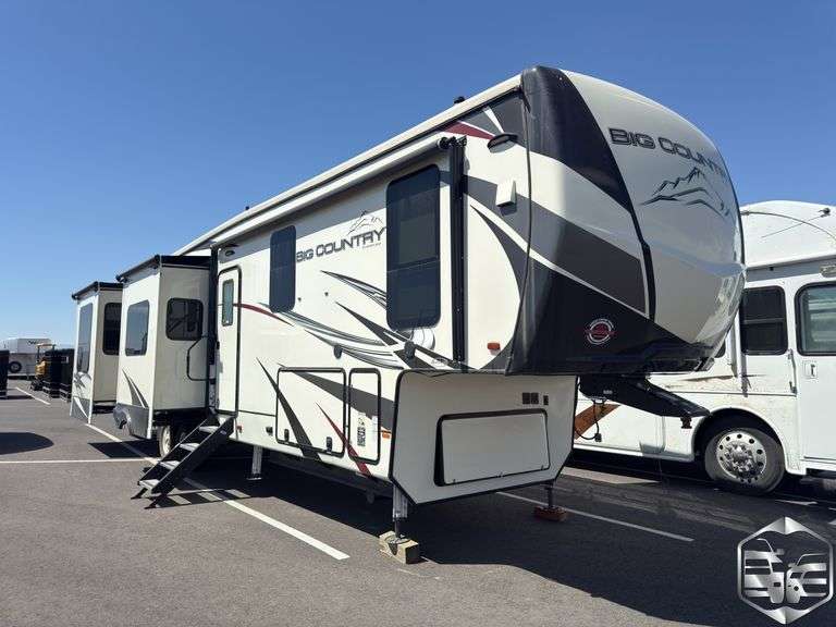 2019  HeartLand   Big Country   3806RKD
