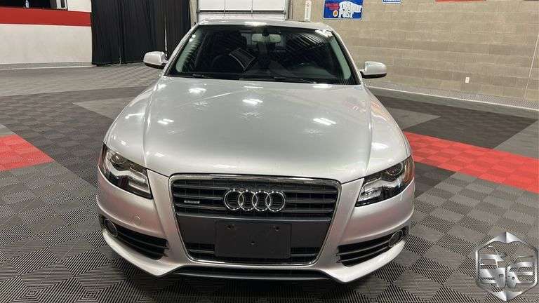 2012  Audi  A4   Premium quattro