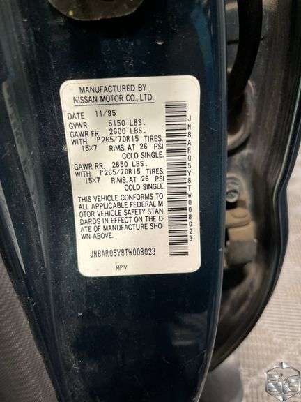 1996  Nissan  Pathfinder  LE