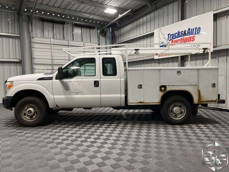 2011  Ford  F350 Super Duty  XL