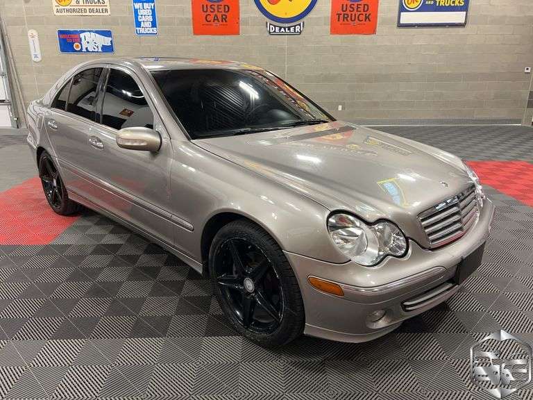 2005  Mercedes-Benz  C Class   C320