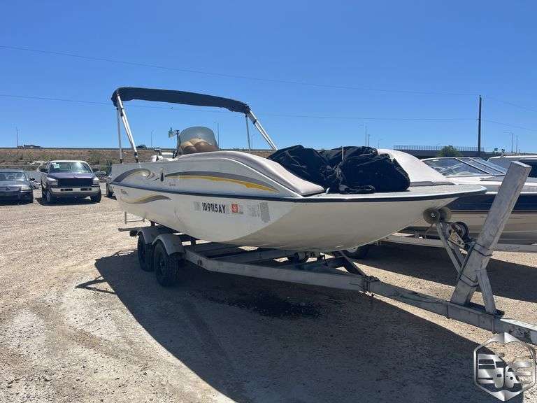 2005  Triton  135KO Boat