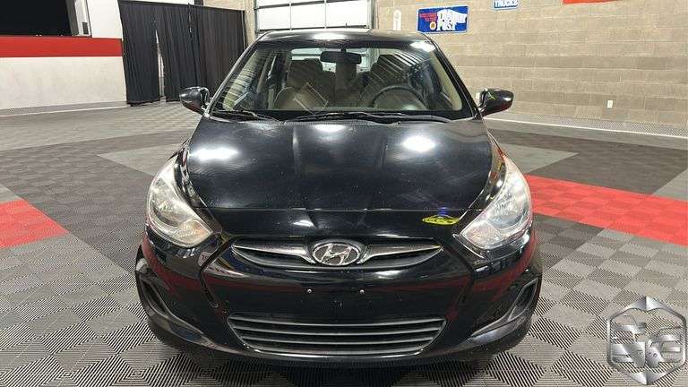 2012  Hyundai  Accent   GLS