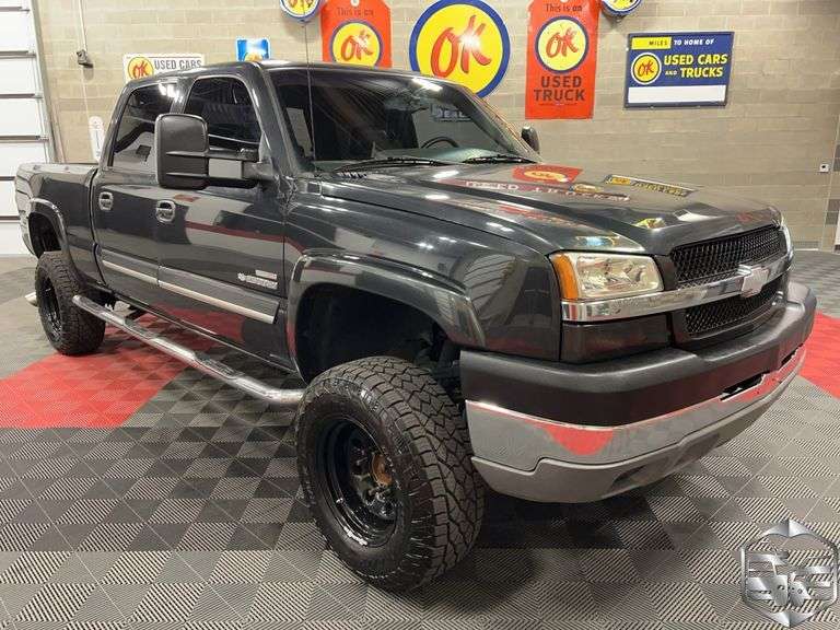 2003  Chevrolet  Silverado 2500   LS