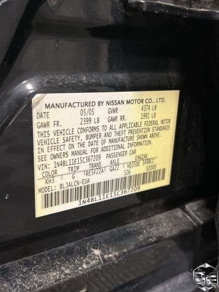 2005  Nissan  Altima  3.5 SE