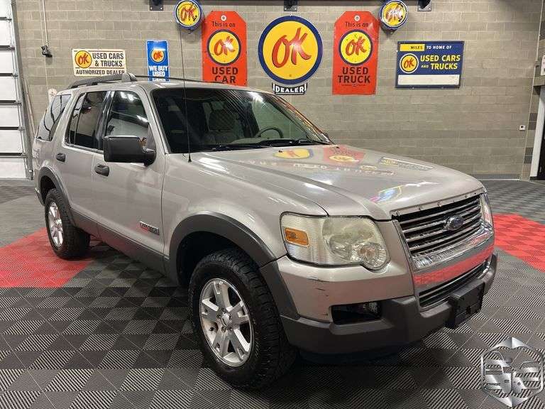 2006  Ford  Explorer   XLT