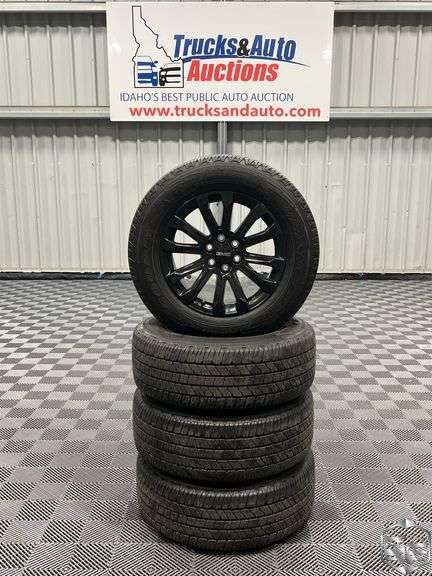 265/60/18 GoodYear Wrangler  Tires on Rims  GMC