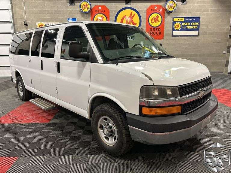 2008  Chevrolet  Express   LS
