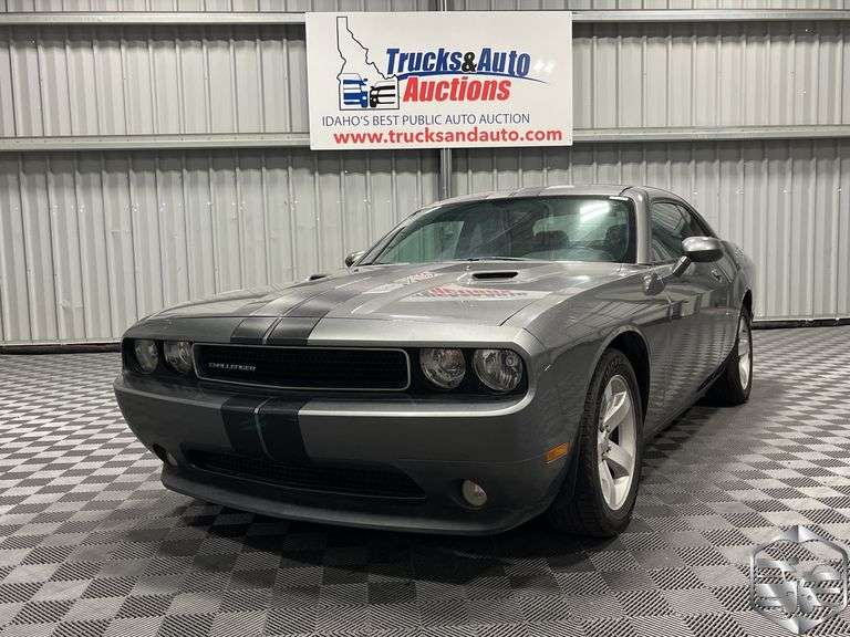 2012  Dodge  Challenger  SXT