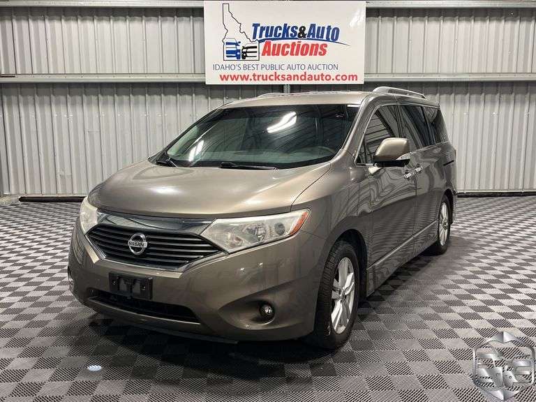 2014  Nissan  Quest  3.5 LE