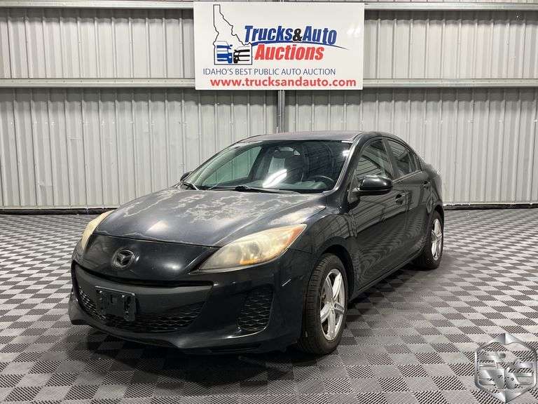 2012  Mazda  Mazda3  i Sport