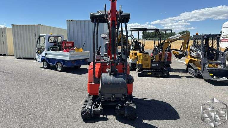 AGT Industrial QK20R Mini Excavator
