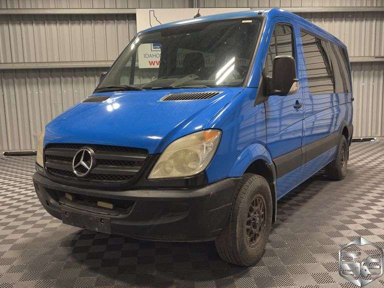 2012  Mercedes-Benz  Sprinter 2500