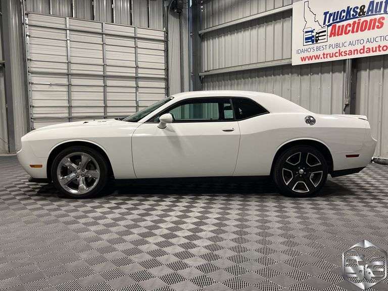 2014  Dodge  Challenger   R/T