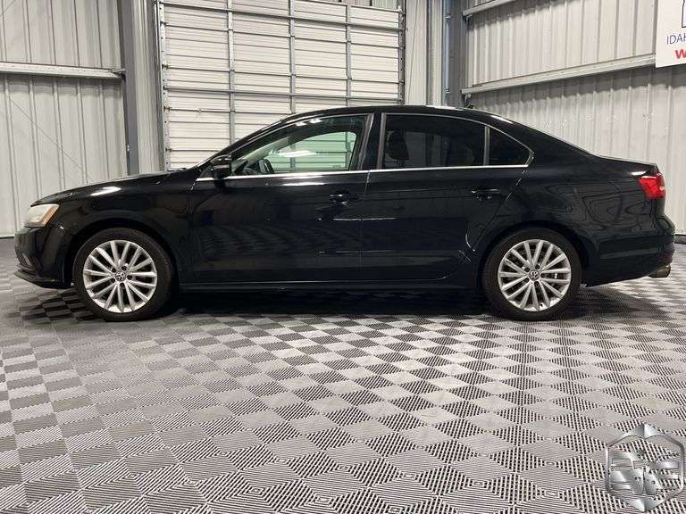 2015  Volkswagen  Jetta  SE