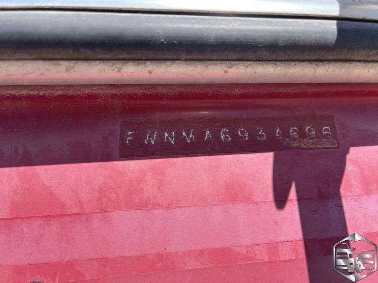 1996  Four Winns Fiberglass  Open Motorboat