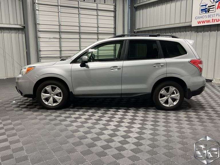 2015  Subaru  Forester  2.5i Limited