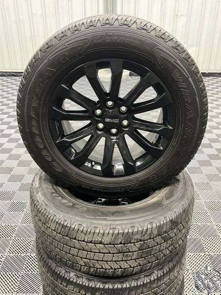 265/60/18 GoodYear Wrangler  Tires on Rims  GMC