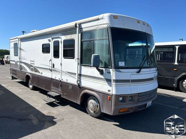 2000  Winnebago