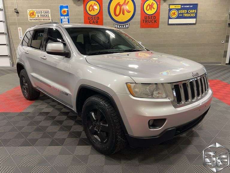 2011  Jeep  Grand Cherokee  Laredo