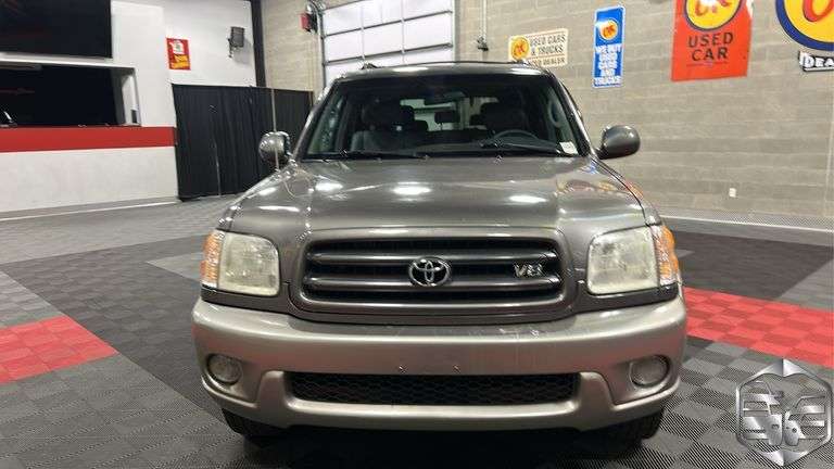 2004  Toyota  Sequoia   SR5