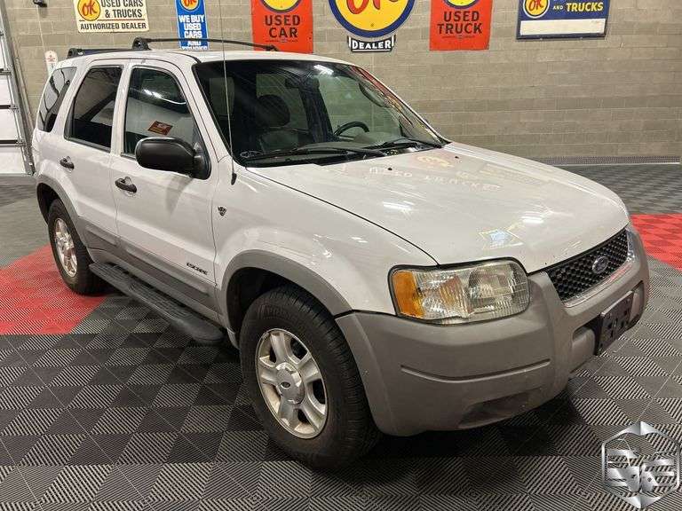 2002  Ford  Escape   XLT
