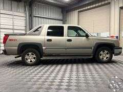 2003  Chevrolet  Avalanche  1500