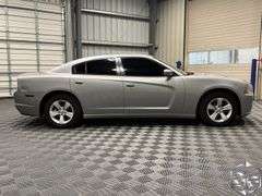 2011  Dodge  Charger   SE