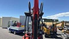 AGT Industrial QK20R Mini Excavator