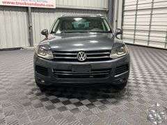 2012  Volkswagen  Touareg  VR6 Sport
