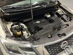 2014  Nissan  Pathfinder  SV