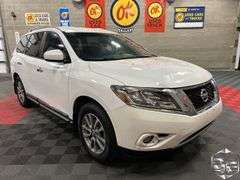 2013  Nissan  Pathfinder  SL