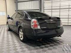 2005  Nissan  Altima  3.5 SE