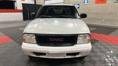 2002  GMC  Sonoma   SL