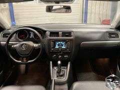 2015  Volkswagen  Jetta  SE