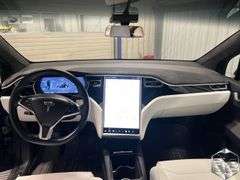 2016  Tesla  Model X  90D