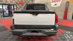 2003  Chevrolet  Avalanche