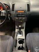 2005  Nissan  Altima  3.5 SE