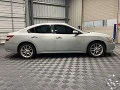 2010  Nissan  Maxima  S