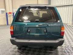 1996  Nissan  Pathfinder  LE